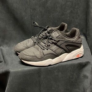 Puma TRINOMICS R698 Black/White in Mens 10